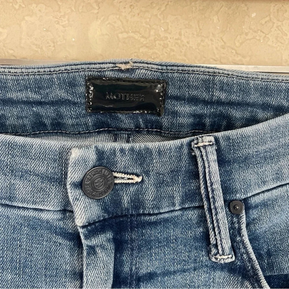 MOTHER The Looker Ankle in We The Animals Skinny Jeans - Picture 4 of 9